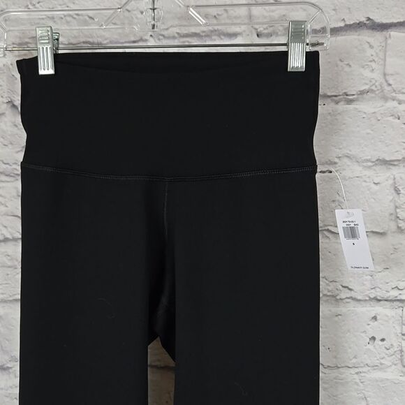 Old Navy NWT High-Waisted PowerPress Crop Leggings Black Workout Yoga Pant Small - Picture 5 of 9